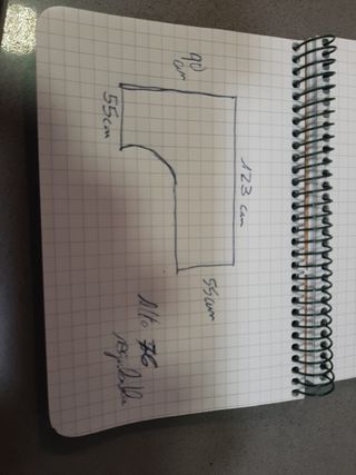 Mesa cantonera de pino macizo