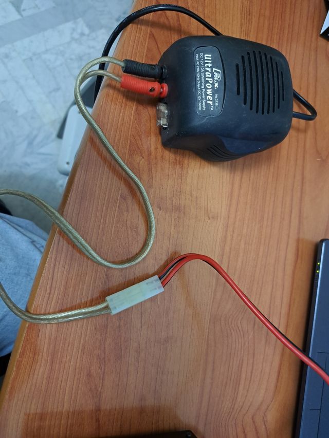 Cargador Robbe peak infinito 2