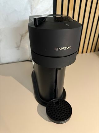 Cafetera nespresso vertuo next