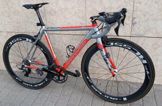Bicicleta Cannondale Caad 10