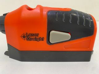 NIVEL-NIVELADOR-LASER DE GUIA CON LASER Y BURBUJA