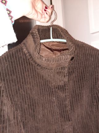 Chaqueta Purificación García de pana