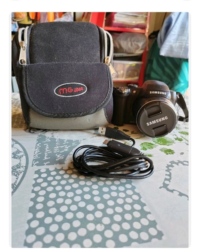 Macchina fotografica reflex Samsung