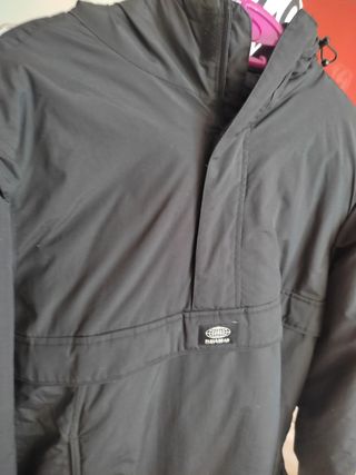 Cazadora negra hombre pull & bear