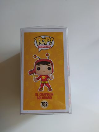 VENDO O CAMBIO funko chapulín colorado