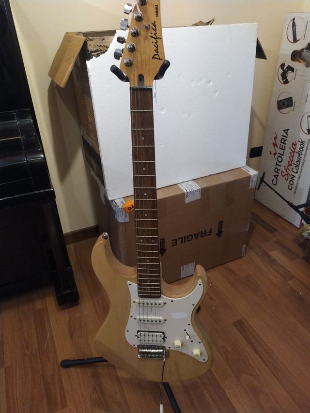Chitarra Yamaha pacifica 