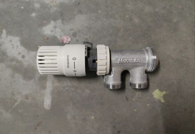 Válvulas de radiador FAR