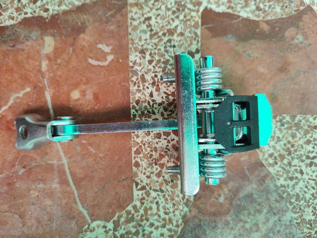 Tiranta o Asegurador de puerta Citroën, Peugeot 