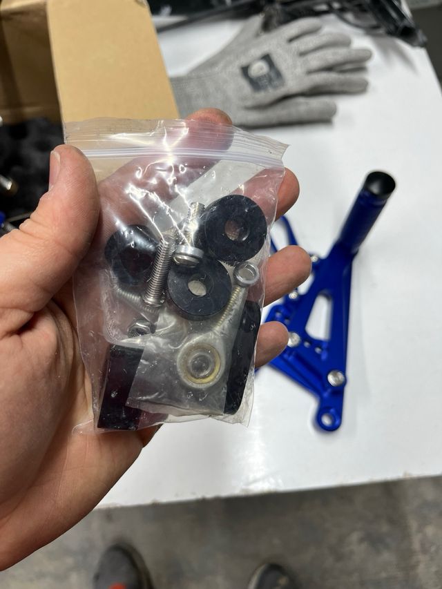 Estriberas Yamaha R1