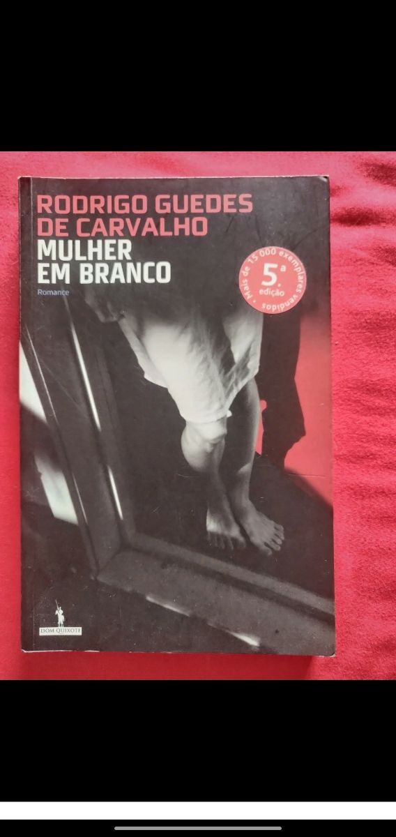 Livro Mulher em Branco de RGC