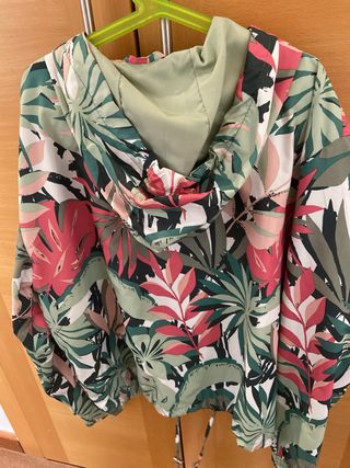 CHAQUETA CHICA  
