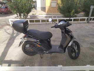 Moto piaggio liberty sports 125