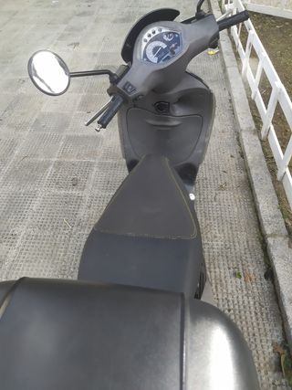 Moto piaggio liberty sports 125