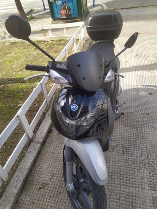 Moto piaggio liberty sports 125