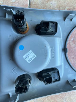 Consola central Citroen C3