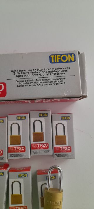 Lote de candados marca TIFON modelo TF20