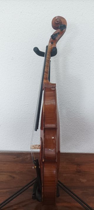 Violín francés.