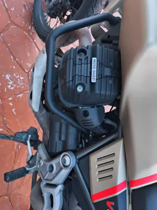 Moto Motoguzzi V85TT Travel.