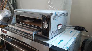 HORNO PARA PIZZA  DE USO DOMESTICO Y PROFESIONAL