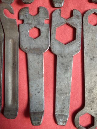 16 HERRAMIENTAS LLAVES ANTIGUAS REPARAR BICICLETA