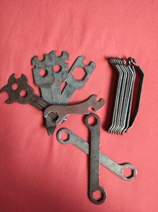 16 HERRAMIENTAS LLAVES ANTIGUAS REPARAR BICICLETA