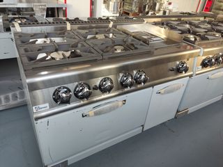 COCINA CON HORNO Y PLANCHA