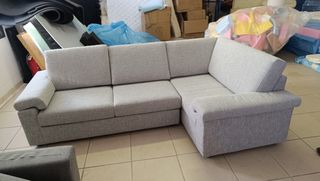 Nuovo! Divano con penisola artigianale.