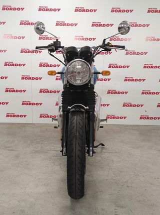 ROYAL ENFIELD Interceptor 650