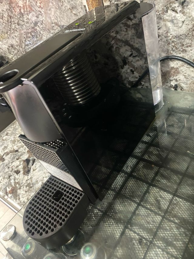 cafetera nespresso krups negro