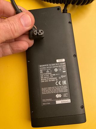 Adaptador de baterias Sony FA-EBA1