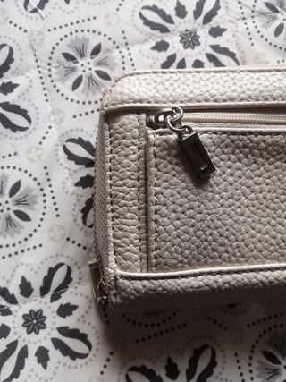 Wallet pochette Guess