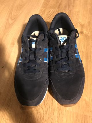 Bambas asics talla 40,5