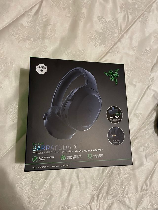 CASCOS RAZER BARRACUDA X