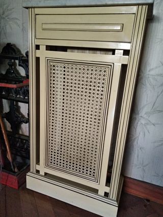 Aparador y cubre radiador