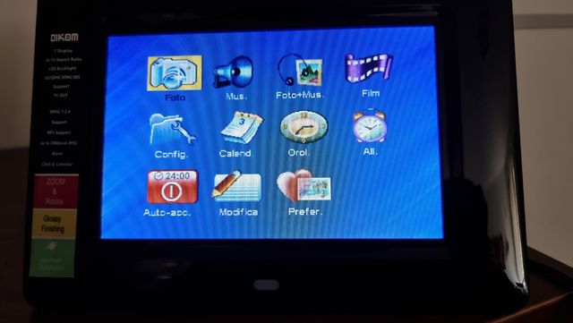 Cornice digitale Dikom