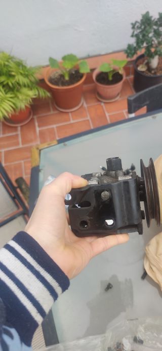 Bomba dirección Hyundai coupé gk 