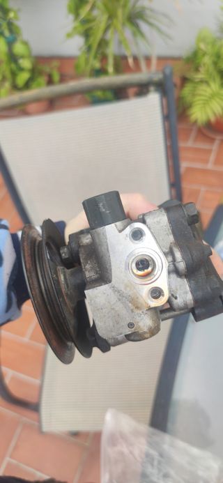 Bomba dirección Hyundai coupé gk 