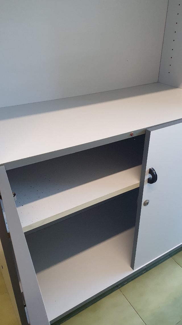 Mobiliaria para despacho mesa y estante