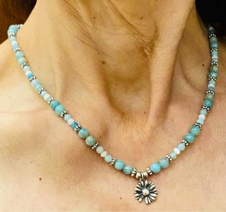Collar floral con amazonitas en plata de ley 925