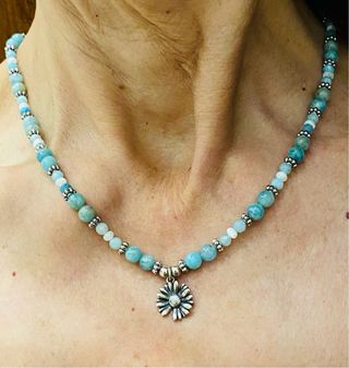 Collar floral con amazonitas en plata de ley 925