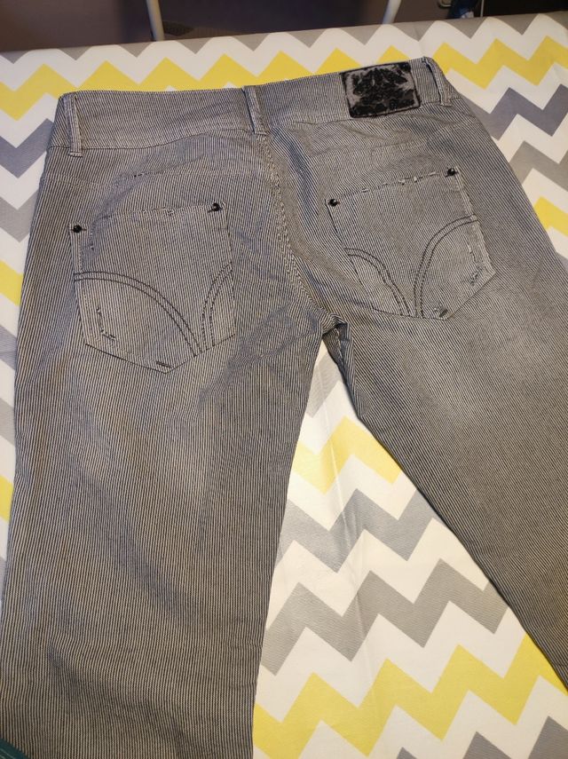 Pantalón rayas Bershka pitillo 38