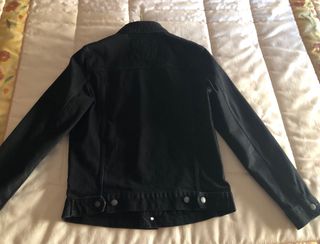 Cazadora negra vaquera Pull&Bear
