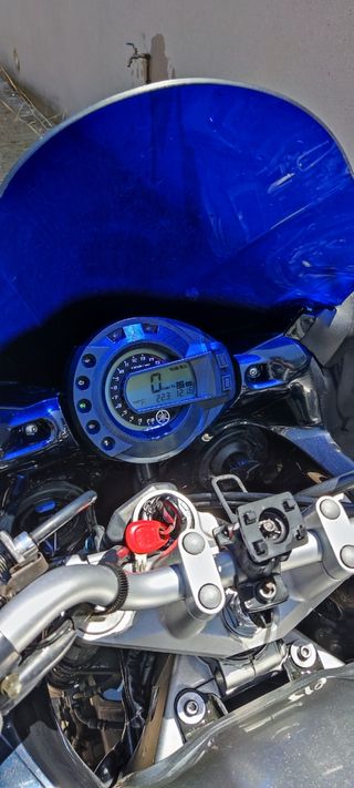 Yamaha FZ6 FAZER