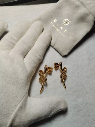 Pendientes VELATTI BY SANDRA ACOSTA.
