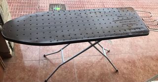 oferta, tabla de planchar y plancha de ropa