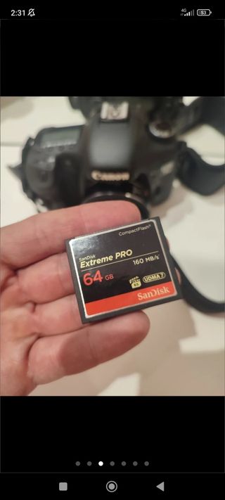 Cámara Canon eos 7D + Accesorios