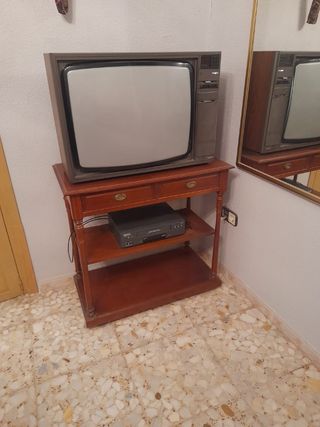 Mesa de televisión