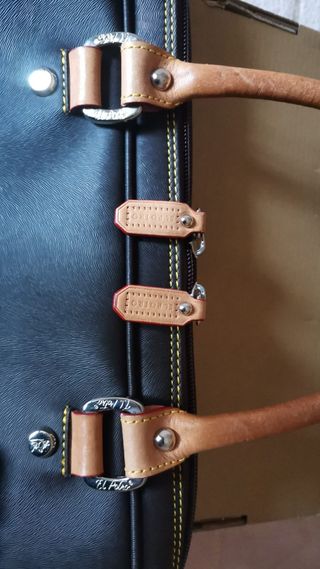 Maletín de piel para portátil