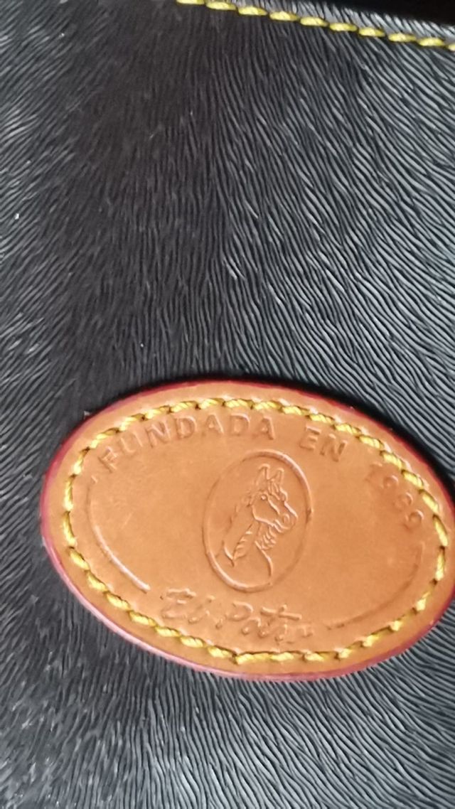 Maletín de piel para portátil