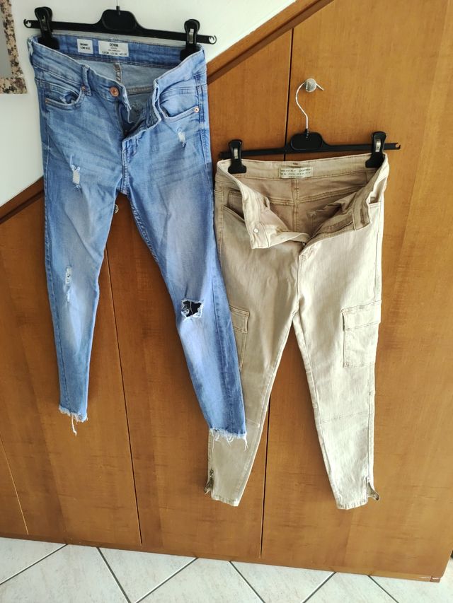 Due pantaloni taglia 36